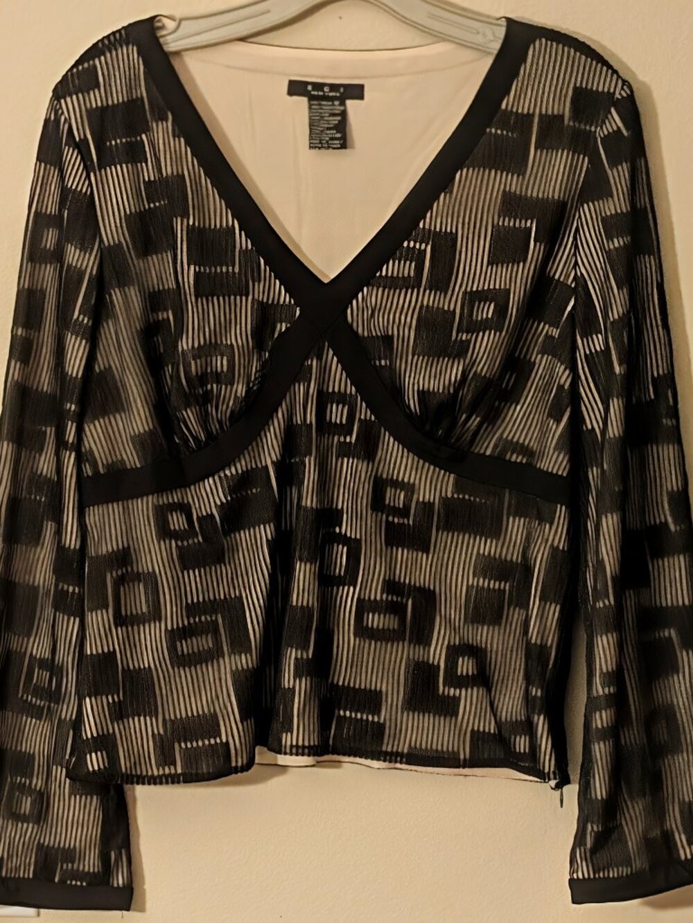 ECI New York V-Neck Shirt. size 12